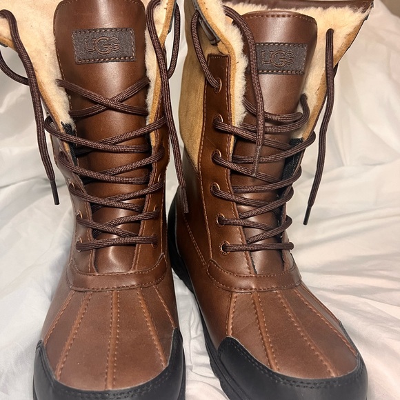 UGG Kids UGG Butte II CWR size 6 in Tan colour - Picture 2 of 16